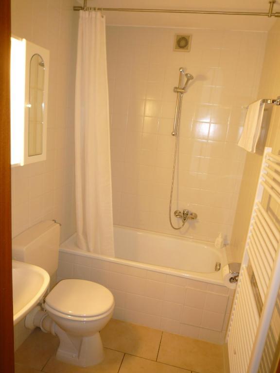 Hotel Garni Zeranka Ruhpolding Habitación foto